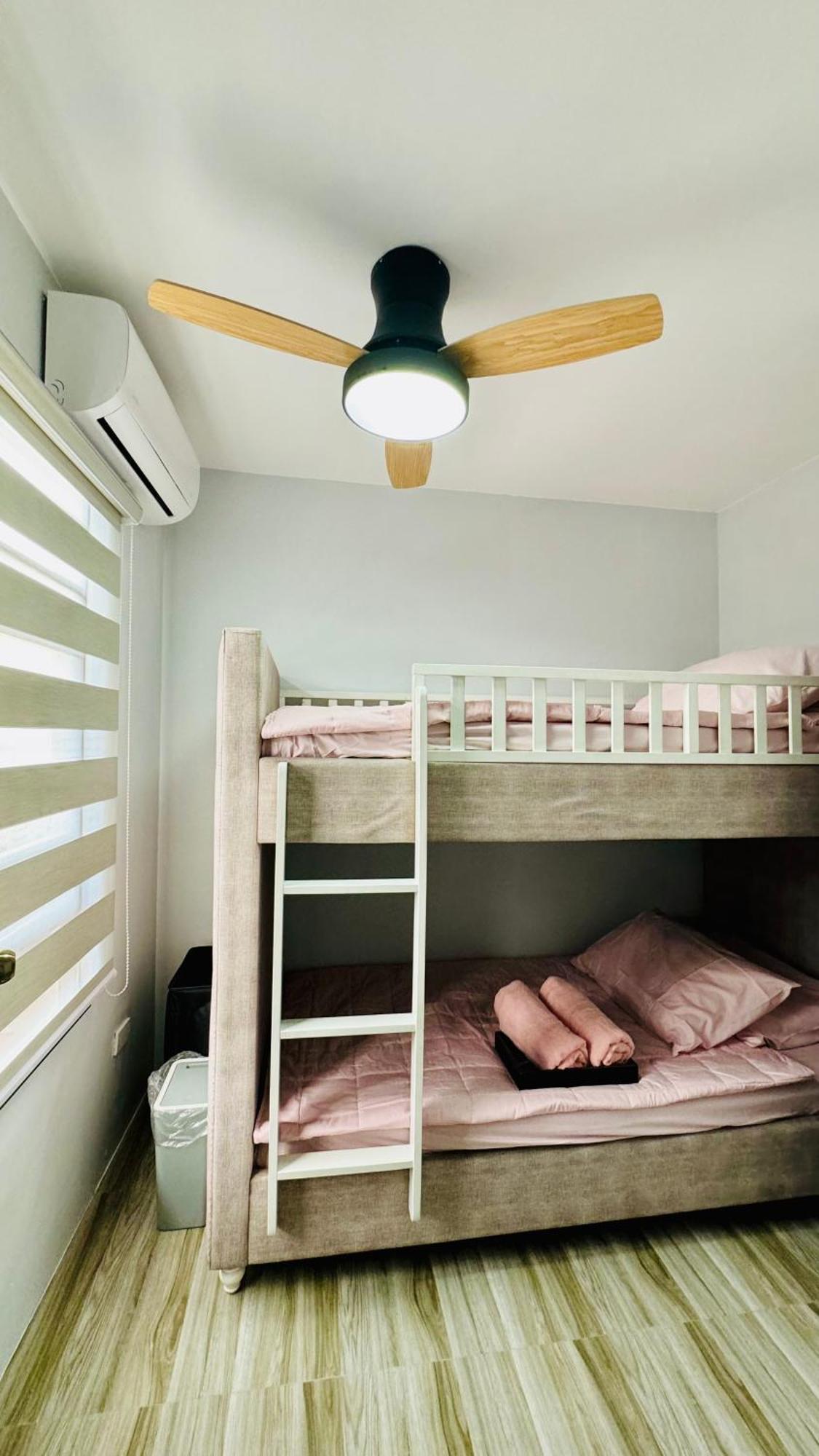 2 Bedroom Townhouse In Mabolo Malolos Bulacan Exterior foto
