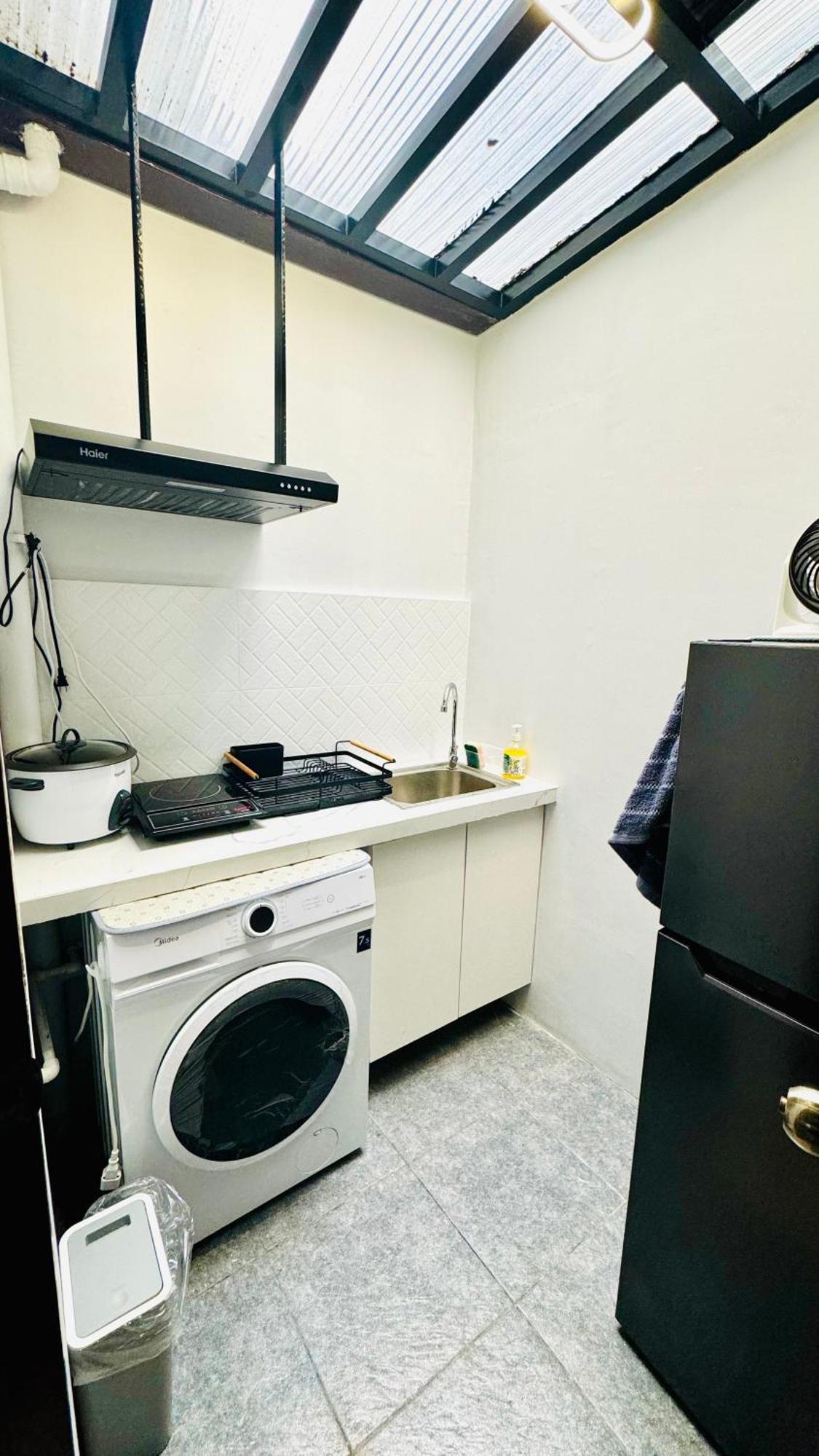 2 Bedroom Townhouse In Mabolo Malolos Bulacan Exterior foto
